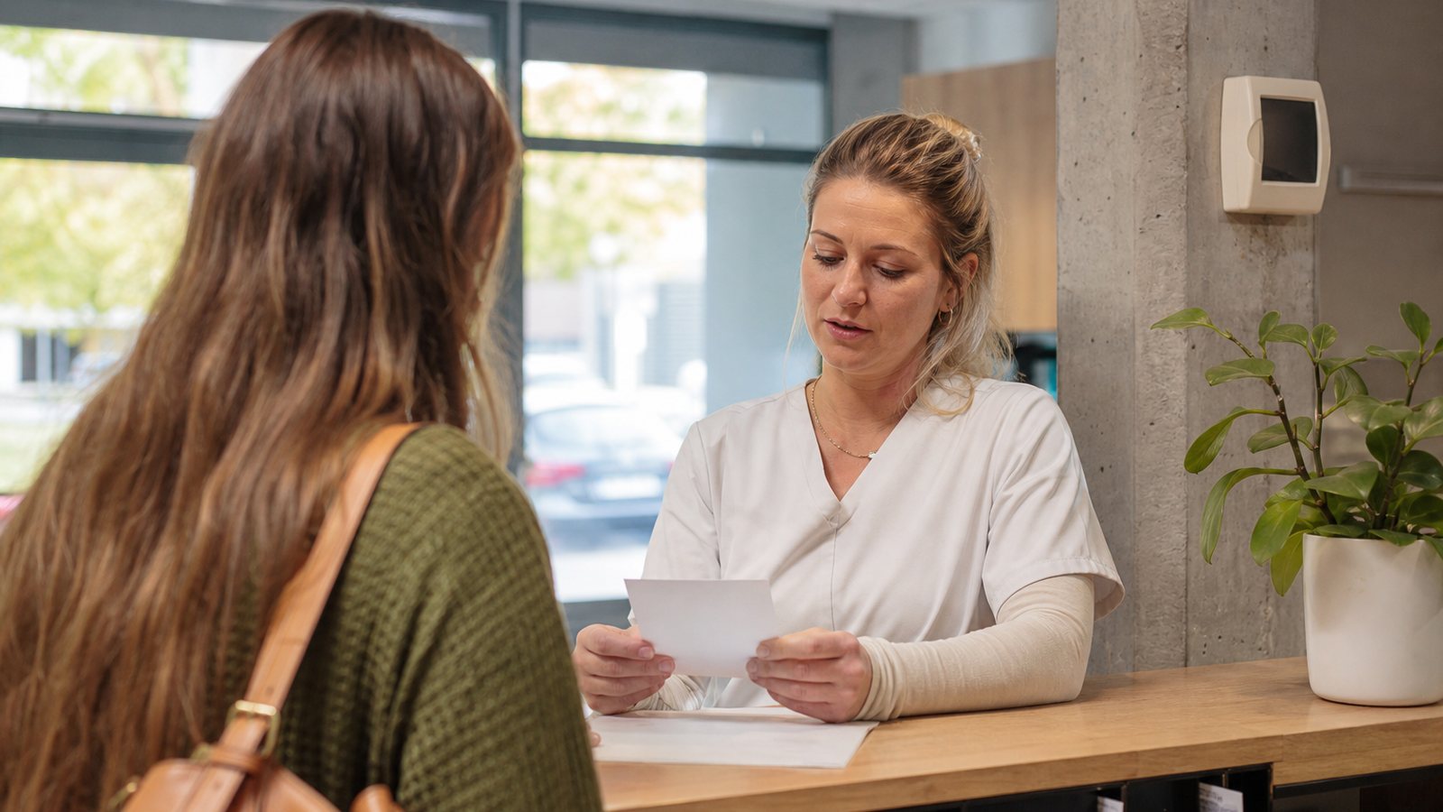 Accueil d'une clinique vétérinaire organisant le suivi des rappels de vaccins des patients